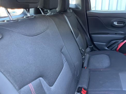 Used 2017 Jeep Renegade Trailhawk image 41