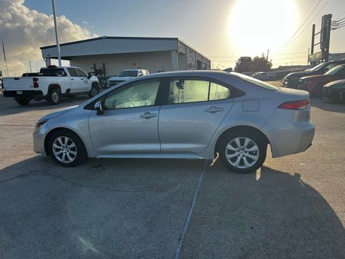Used 2024 Toyota Corolla LE image 8