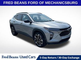 Used 2025 Chevrolet Trax RS w/ Sunroof Package FWD video 1