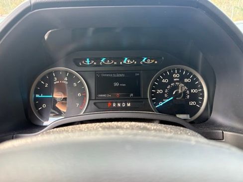 Used 2019 Ford F150 XLT w/ Equipment Group 302A Luxury image 10