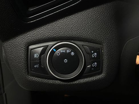 Used 2019 Ford Escape SEL AWD/4WD image 18