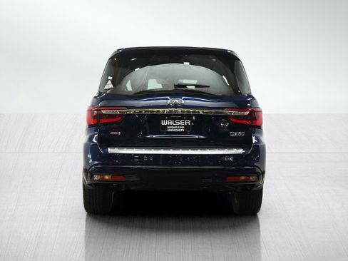 Used 2024 INFINITI QX80 Luxe AWD/4WD image 4