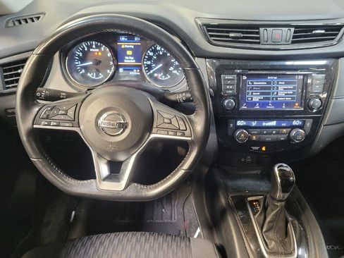 Used 2019 Nissan Rogue SV AWD/4WD image 22