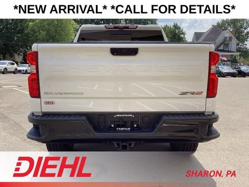 Used 2022 Chevrolet Silverado 1500 ZR2 w/ Technology Package AWD/4WD image 7