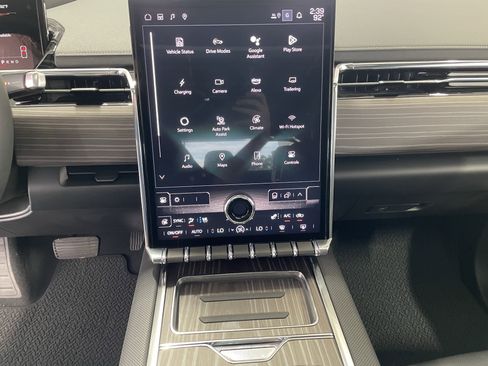 New 2025 GMC Sierra EV Denali image 16