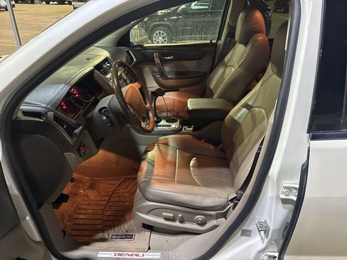 Used 2015 GMC Acadia Denali image 18