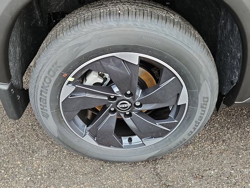 New 2026 Nissan Rogue SV image 7