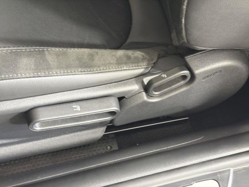 Used 2023 MINI Cooper SE image 24