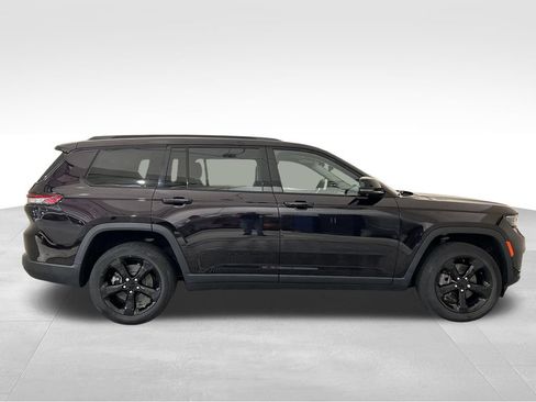 Used 2023 Jeep Grand Cherokee L Limited w/ Luxury Tech Group II AWD/4WD image 7