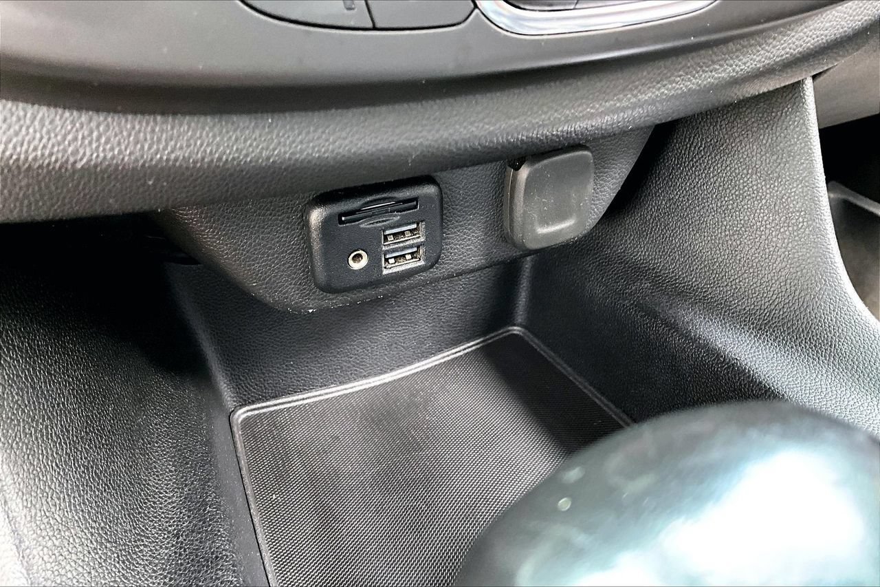 Used 2021 Chevrolet Traverse RS AWD/4WD image 26