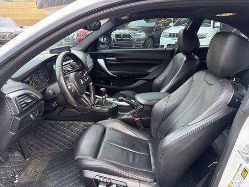 Used 2016 BMW M235i Coupe image 32