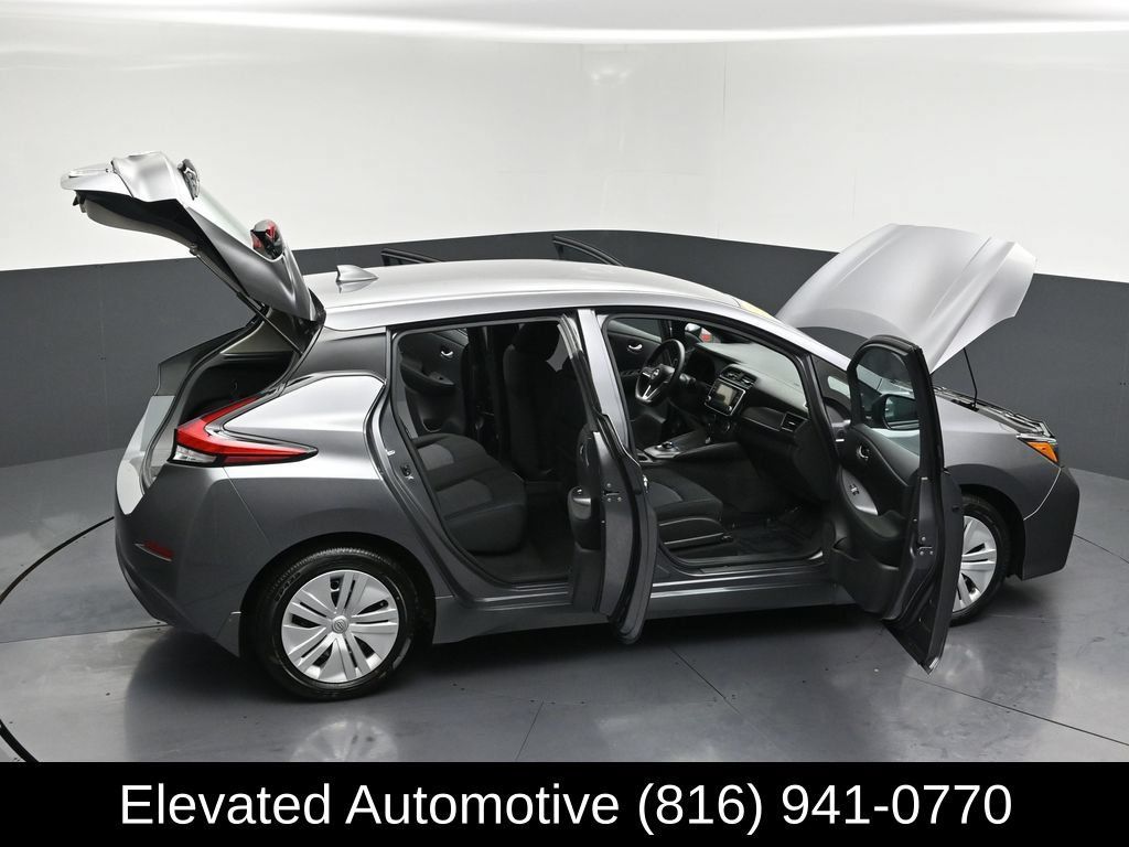 Used 2025 Nissan Leaf S FWD image 30