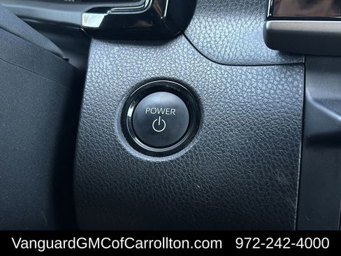 Used 2025 Toyota Camry SE image 23