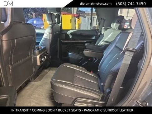 Used 2020 Ford Expedition XLT w/ Equipment Group 202A AWD/4WD image 9