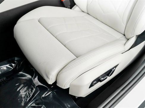 Used 2025 BMW i5 xDrive40 w/ M Sport Package image 28