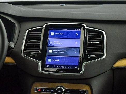 Used 2025 Volvo XC90 B6 Plus AWD/4WD image 13