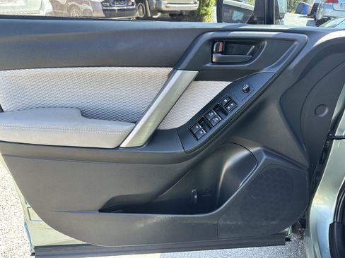 Used 2018 Subaru Forester 2.5i Premium AWD/4WD image 8