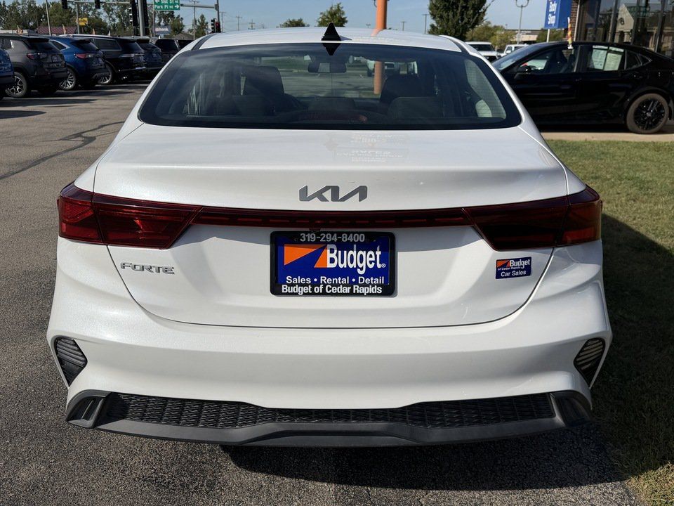 Used 2024 Kia Forte LXS FWD image 4
