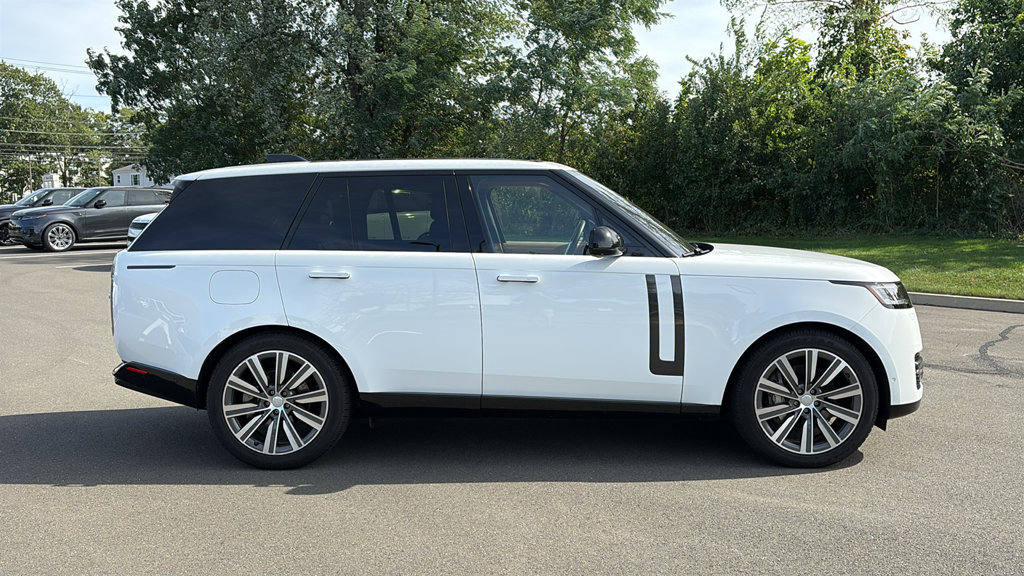 Used 2023 Land Rover Range Rover SE AWD/4WD image 9