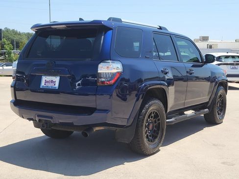 Used 2024 Toyota 4Runner SR5 Premium w/ Moonroof Package RWD image 5