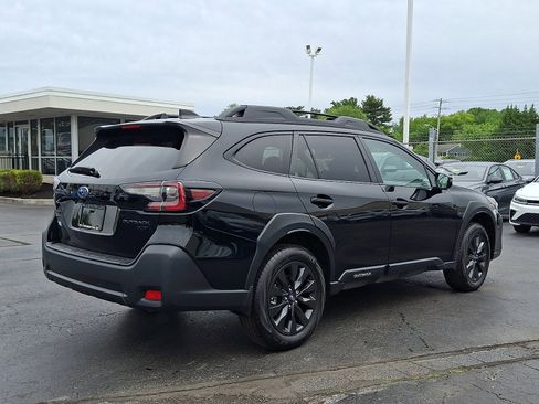Used 2024 Subaru Outback Onyx Edition XT AWD/4WD image 6