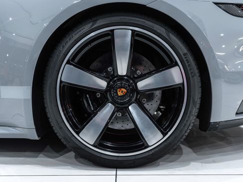 Used 2023 Porsche 911 Sport Classic RWD image 61