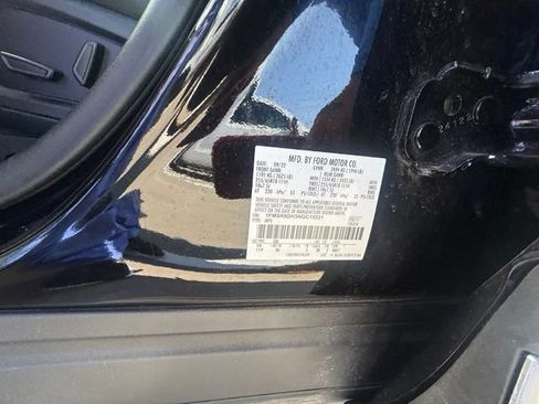 Used 2022 Ford Explorer XLT AWD/4WD image 8
