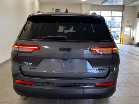 Used 2023 Jeep Grand Cherokee L Limited w/ Black Appearance Package image 6