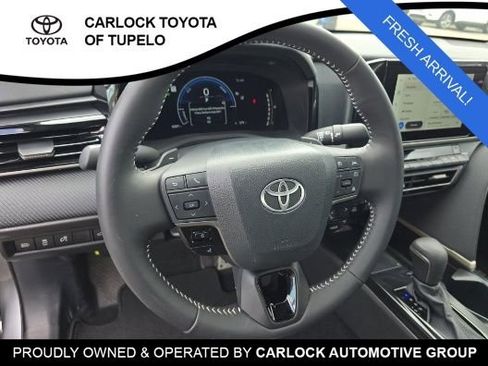 Used 2026 Toyota Camry SE image 8