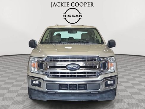 Used 2018 Ford F150 XLT w/ Equipment Group 302A Luxury RWD image 2