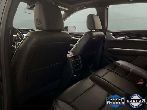 Used 2025 Cadillac XT5 Premium Luxury image 18