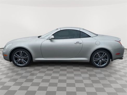 Used 2005 Lexus SC 430 Convertible image 3