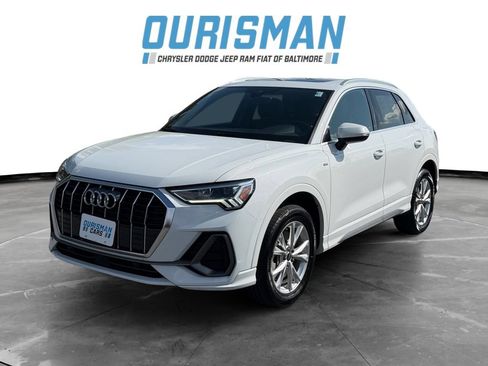Used 2024 Audi Q3 2.0T Premium AWD/4WD image 2