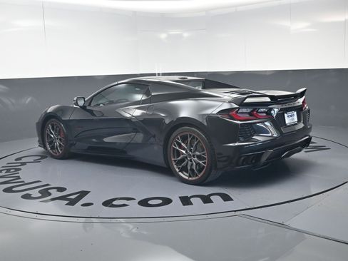 Used 2023 Chevrolet Corvette Stingray Premium Conv w/ Z51 Performance Package image 7