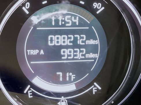 Used 2018 Honda HR-V EX image 8