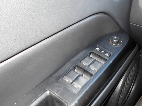 Used 2011 Jeep Patriot Latitude AWD/4WD image 19