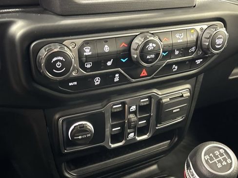 Used 2021 Jeep Wrangler Unlimited Sport AWD/4WD image 19