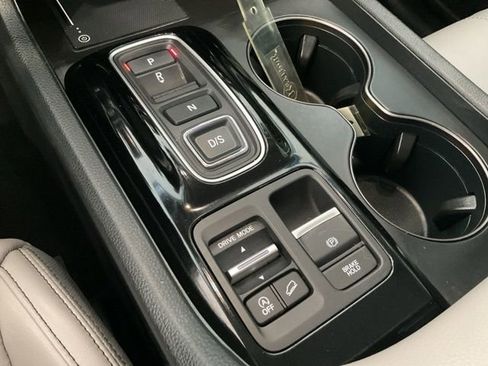 Used 2024 Honda Pilot EX-L image 12