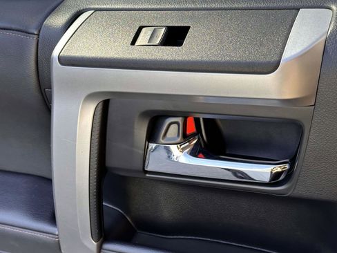 Used 2023 Toyota 4Runner Limited image 23