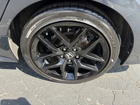 Used 2024 Honda Civic Sport image 9
