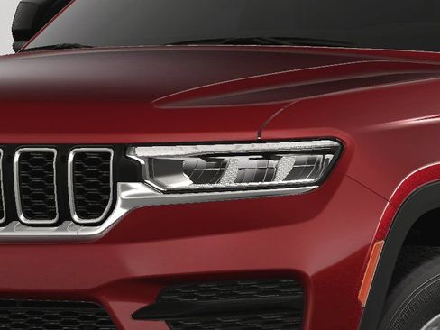New 2025 Jeep Grand Cherokee 4WD image 13