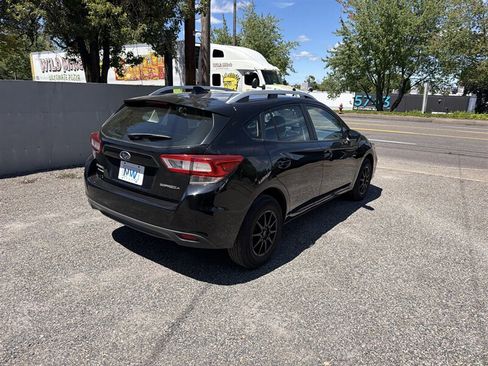 Used 2018 Subaru Impreza 2.0i Premium w/ Popular Package #2 AWD/4WD image 3