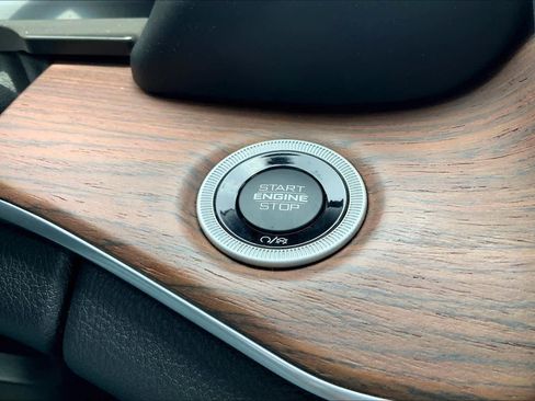 Used 2022 Jeep Grand Cherokee Summit w/ Adv Protech Group IV AWD/4WD image 31