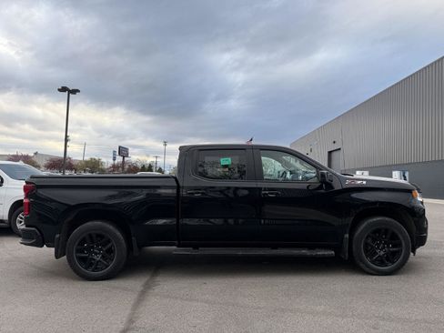 Used 2023 Chevrolet Silverado 1500 RST image 2