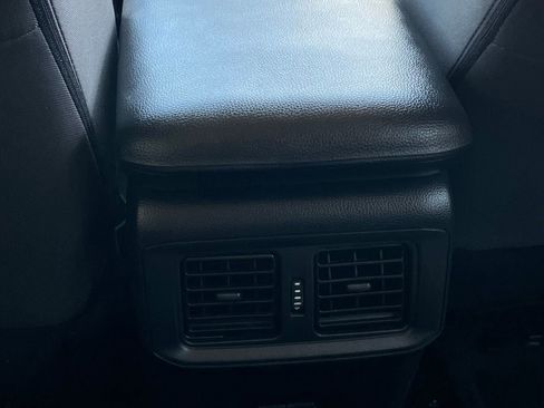 Used 2024 Toyota RAV4 XLE FWD image 25