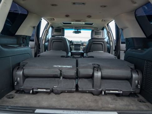 Used 2013 Cadillac Escalade Platinum image 16