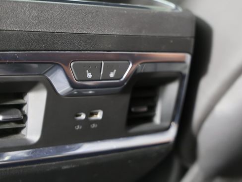 Used 2024 GMC Sierra 1500 Denali Ultimate image 11