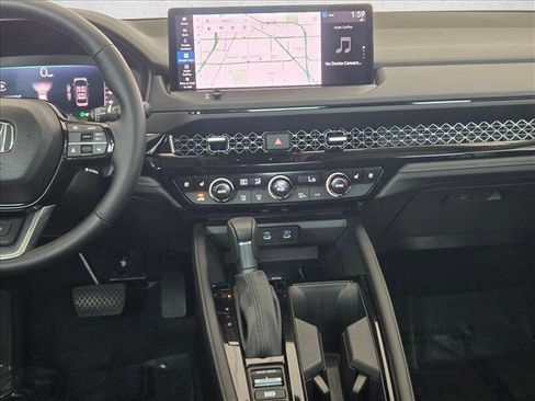 Used 2025 Honda Accord Touring image 15