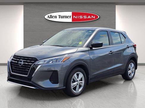 Used 2024 Nissan Kicks S image 5
