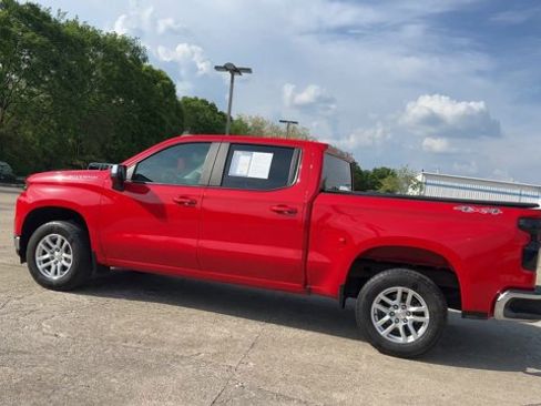 Used 2021 Chevrolet Silverado 1500 LT AWD/4WD image 6